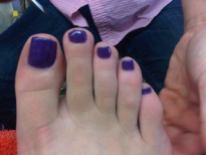Mobile Manicures: Purple Toes